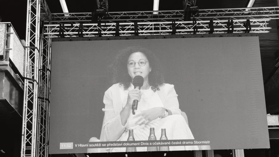 ELLE Talks: Od empatie k akci – Konsent & L'oreal Paris ELLE Talks: Od empatie k akci – Konsent & L'oreal Paris