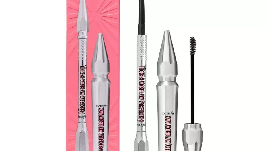 Precisely, My Brow Pack, Benefit Cosmetics, Sephora, 1 100 Kč Precisely, My Brow Pack, Benefit Cosmetics, Sephora, 1 100 Kč