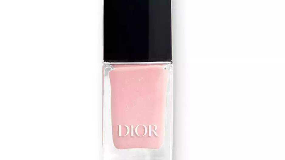 Lak na nehty, odstín Ruban, Dior, Notino, 1012 Kč