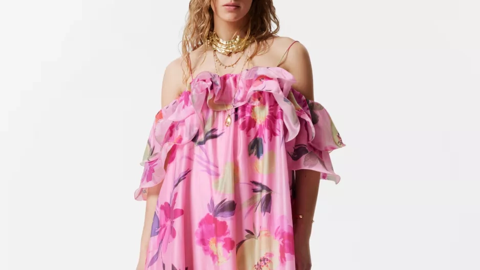 Šaty, & Other Stories