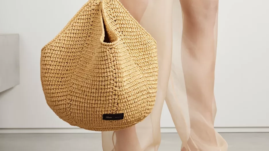 Lotus tote, Khaite