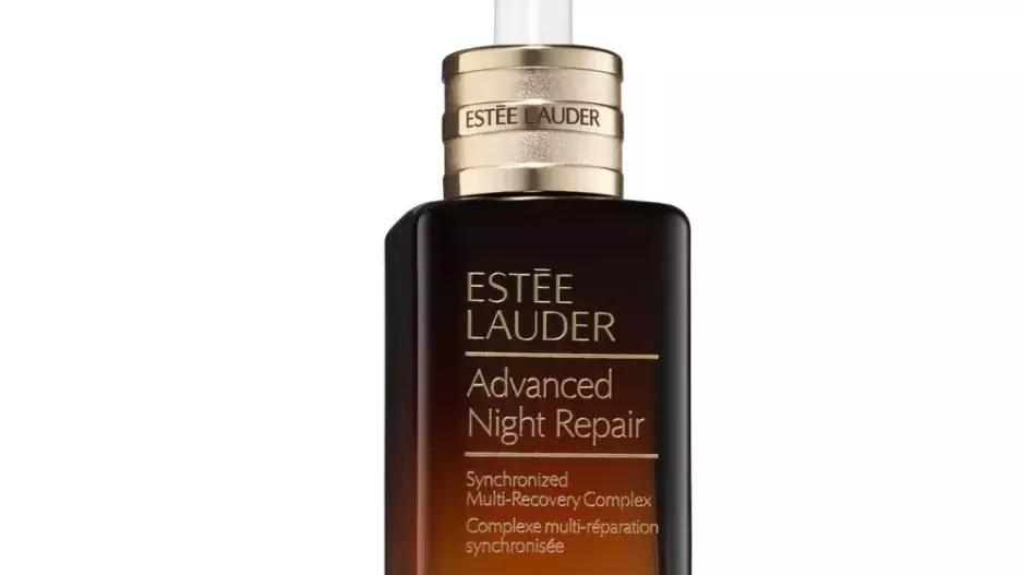 Estée Lauder Advanced Night Repair – Sephora, 30 ml, 1 250 Kč Estée Lauder Advanced Night Repair – Sephora, 30 ml, 1 250 Kč