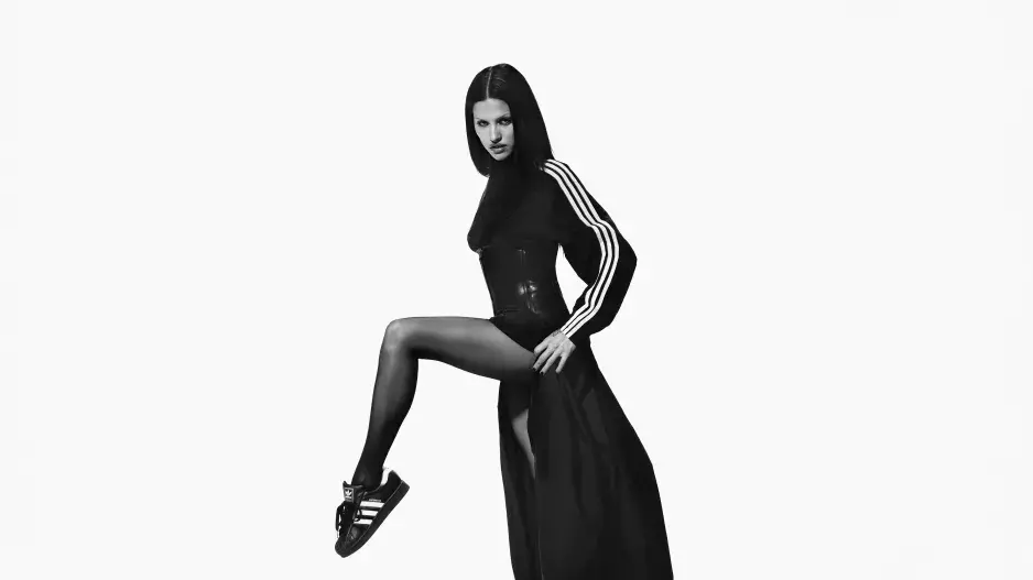 Gabriette, adidas Superstar, black