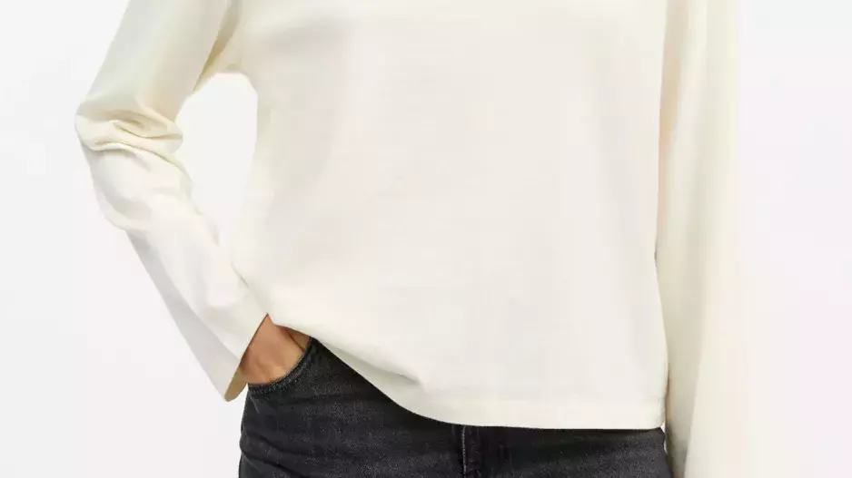 Top, SKALL STUDIO