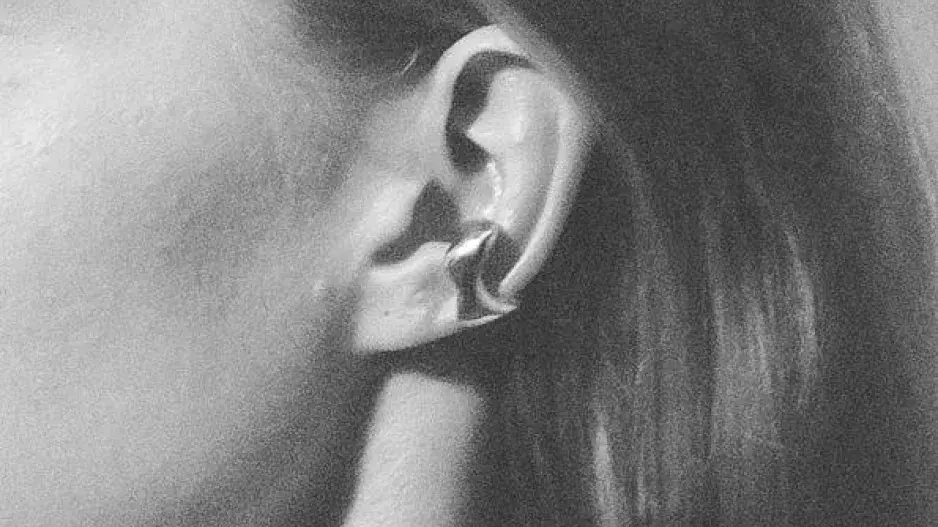 earpiece AWRY, Magdalena Šťastníková jewelry