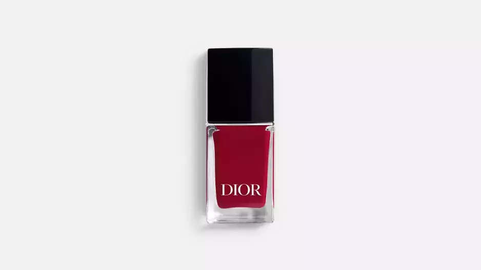 Lak na nehty odstín Nuit 1947 DIOR Lak na nehty odstín Nuit 1947 DIOR