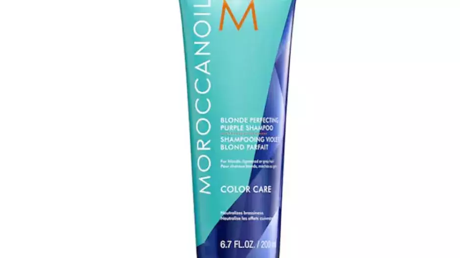 Blonde Perfecting Purple Shampoo – Moroccanoil, Sephora, 770 Kč