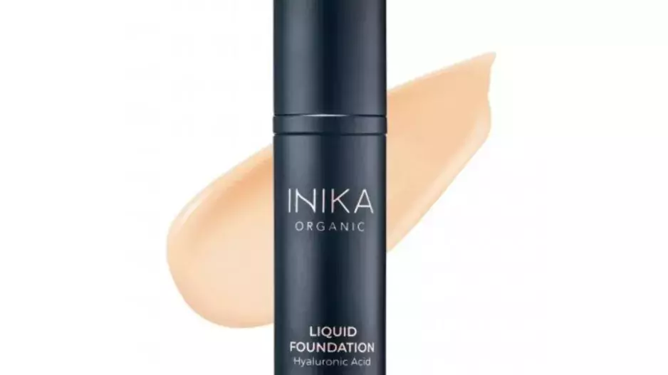 Liquid Foundation with Hyaluronic Acid, Inika Organic, Líčírna, 1 350 Kč