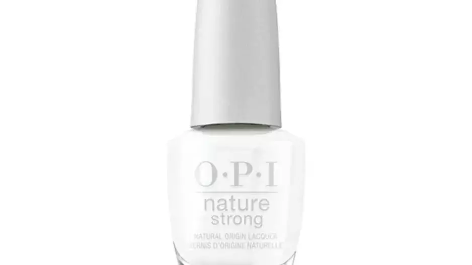 Nature Strong „Strong as Shell“ 15 ml, OPI, Dr.Max, 399 Kč