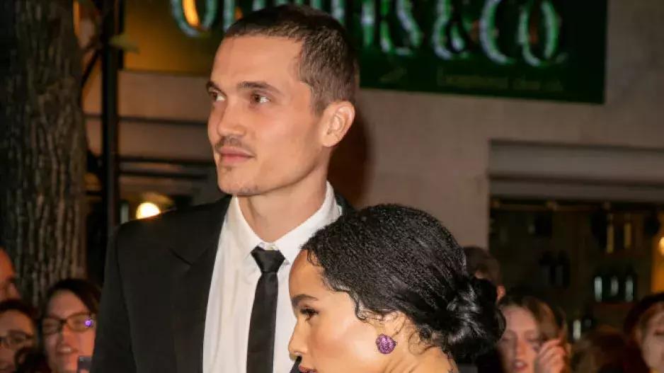Zoe Kravitz, Karl Glusman