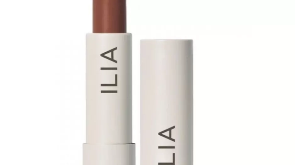 ILIA Balmy Tint Hydrating Lip Balm, odstín Faded, Líčírna, 850 Kč