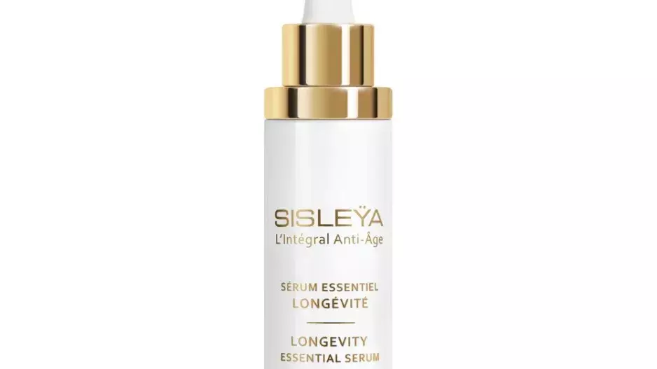 Sisleÿa I.A.A. Longevity Essential Serum, Sisley, Sephora, 12 000 Kč Sisleÿa I.A.A. Longevity Essential Serum, Sisley, Sephora, 12 000 Kč