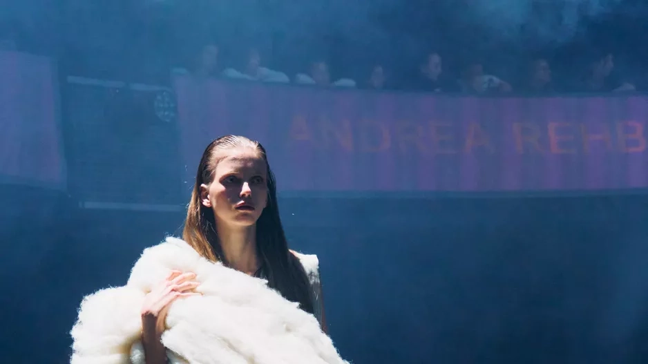 Andrea Rehbein, kolekce Approximation to the Acrobatics of Flesh