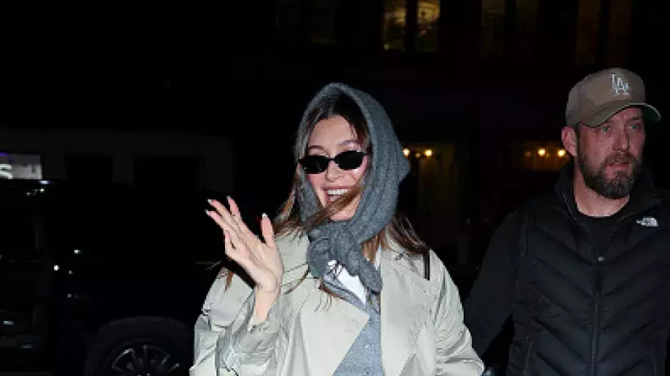 Hailey Bieber Hailey Bieber