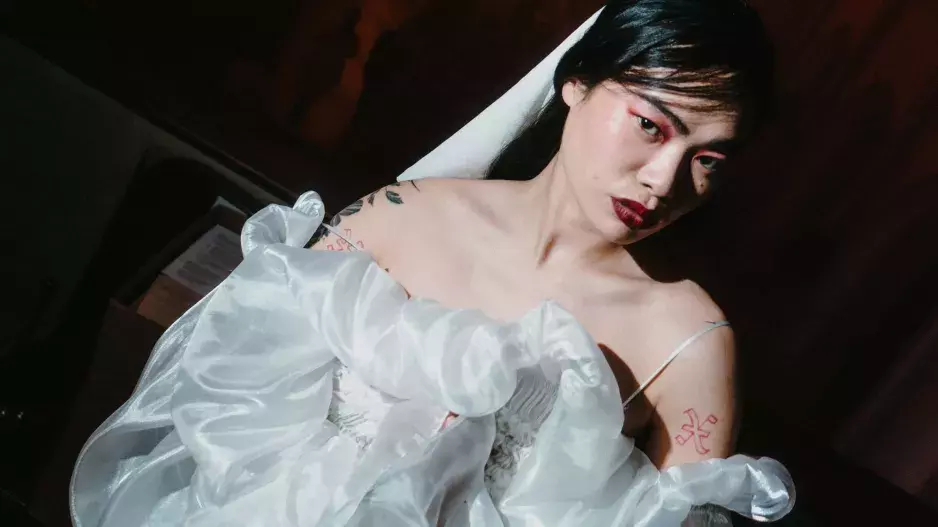 Anna Tran x IQOS Anna Tran x IQOS