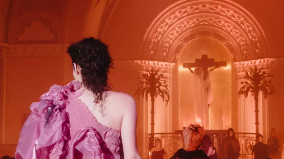 Anna Tran x IQOS Anna Tran x IQOS