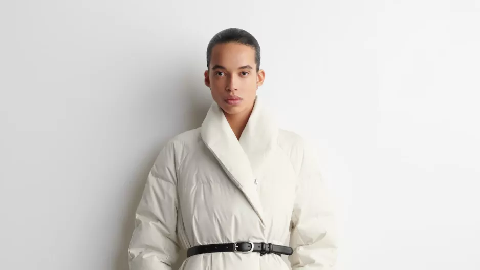 Dlouhá bílá péřová bunda Dlouhá bílá péřová bunda