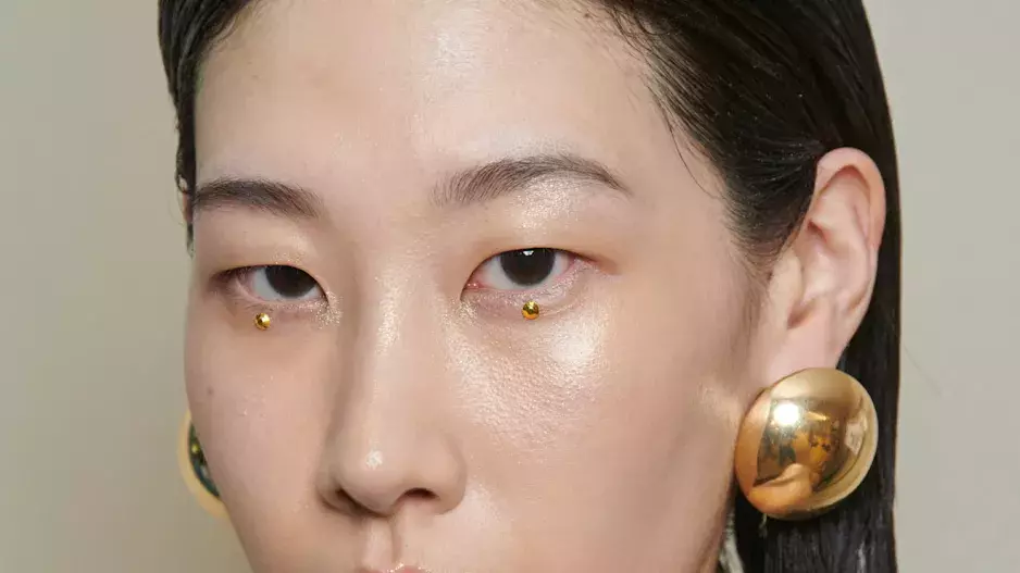 Festive make-up 2025 Festive make-up 2025