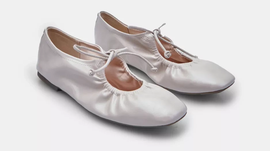 Baleríny s mašlí a řasením, Baťa