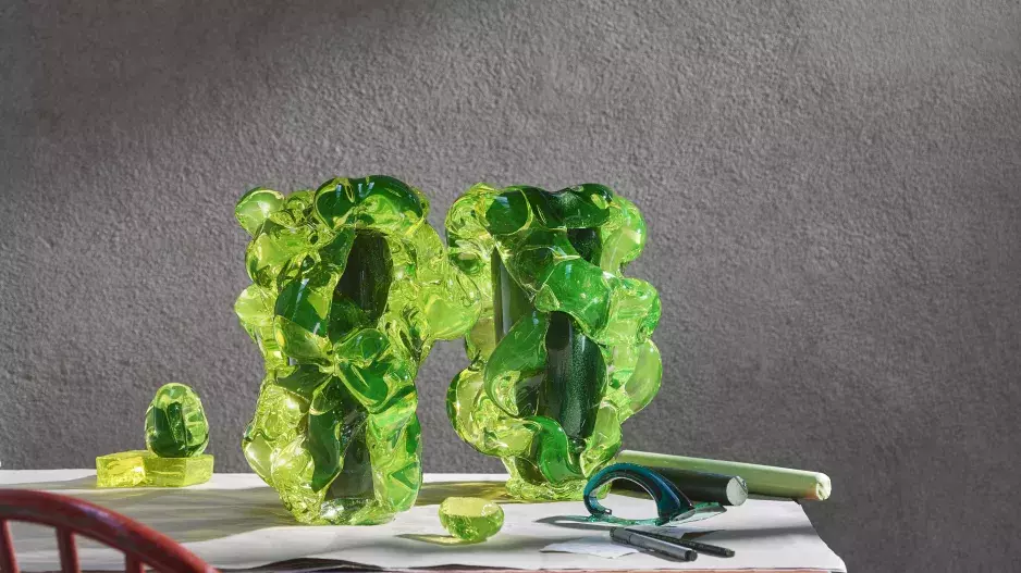 HANA HARPER HILLEROVÁ - kolekce váz Riot of Spring 