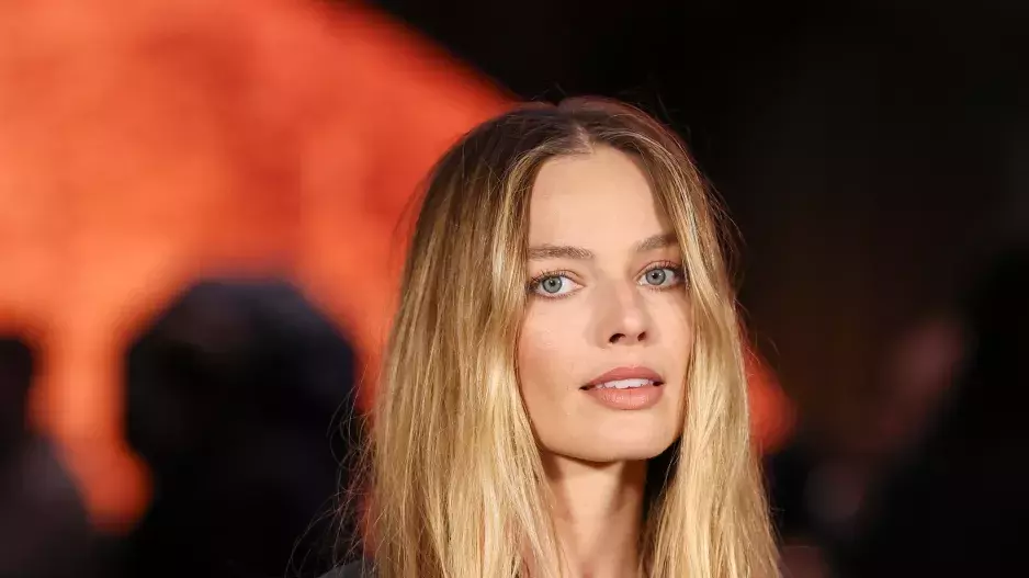 Fawn blonde
