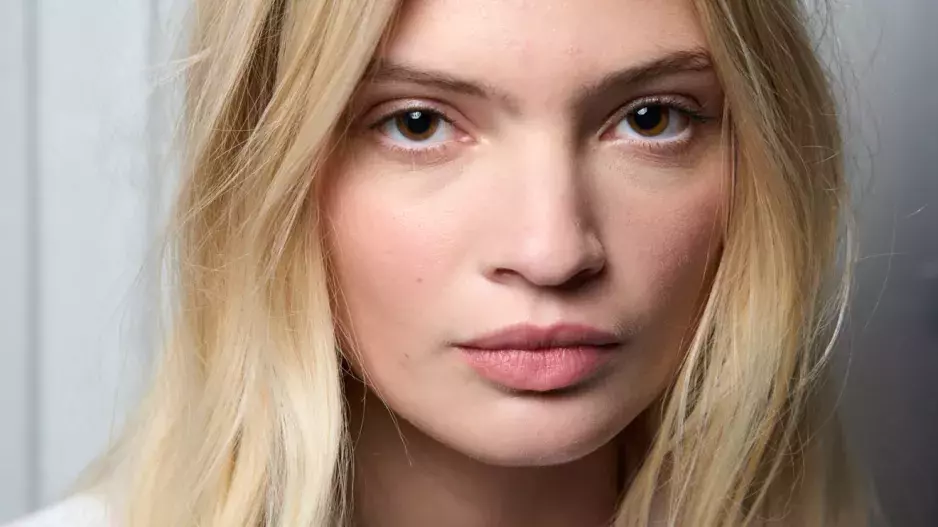 Fawn blonde
