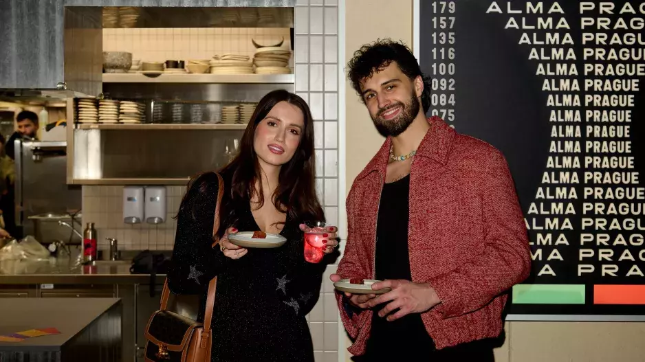 Patrik Plates x Veev One