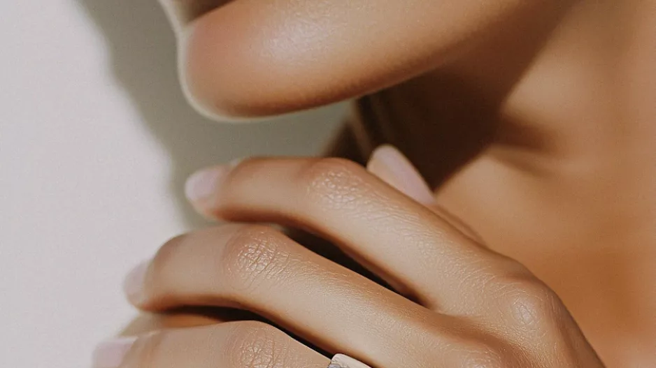Nail tint
