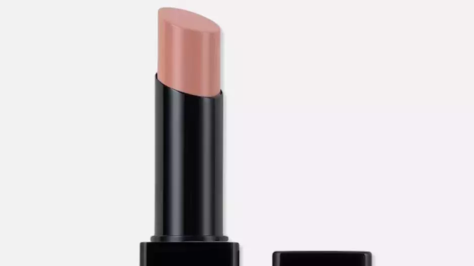 Nude lipsticks