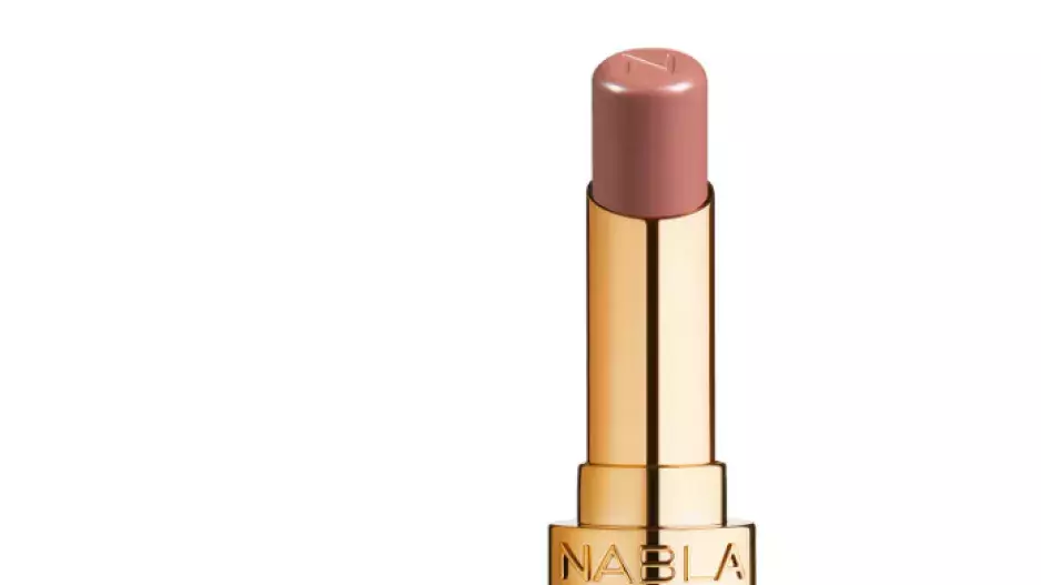 Nude lipsticks
