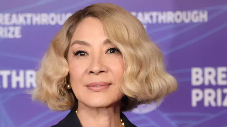 Chin-length bob Chin-length bob