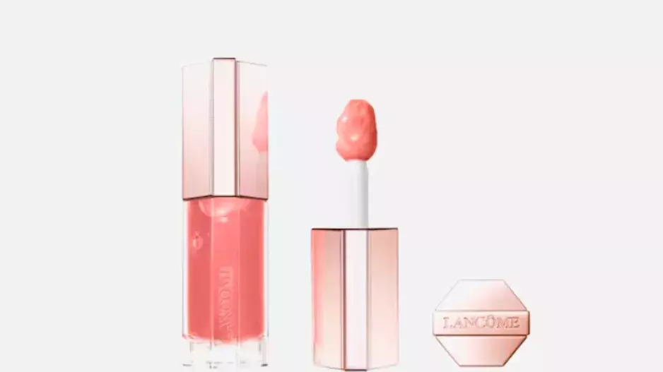 Lip oils Lip oils