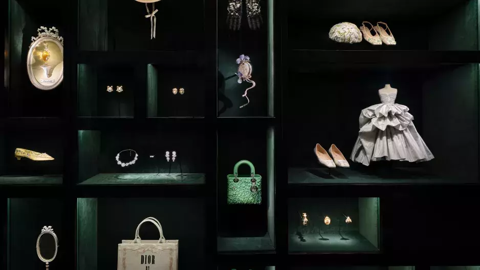 Dior