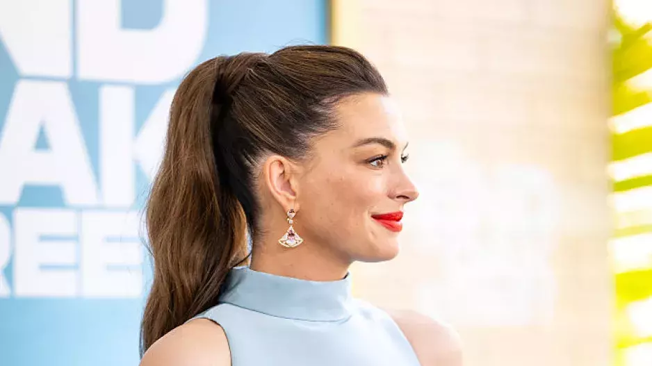 Anne Hathaway Anne Hathaway