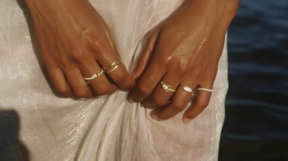 Travel ring