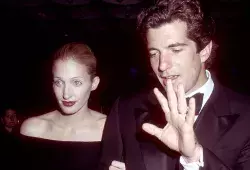 Carolyn Bessette-Kenedy