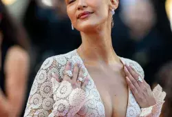 Bella Hadid
