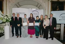 Oceněné vědkyně: Tereza Jeřábková, Viola Tokarová a Xiaohui Ju