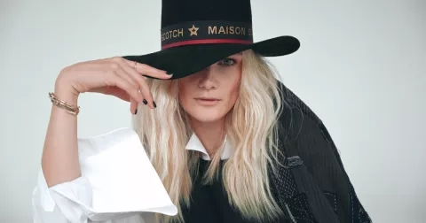 Zuzana Straska před objektivem Denisy Dvořákové – poprvé a udržitelně