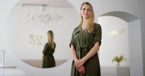 LENKA KERLICKÁ: Základem šatníku je dobře ušité bílé tričko