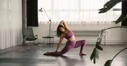 35 osobních tipů na vánoční dárky od jogínky Kláry Pokorné