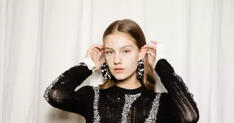 5 chyb při stylingu vlasů, které vás dělají starší