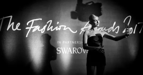 Evoluce selfie: jaký vliv mají na ideál krásy?