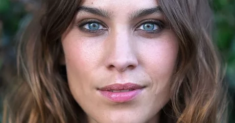 Beauty talk: Alexa Chung a její nedbalá krása