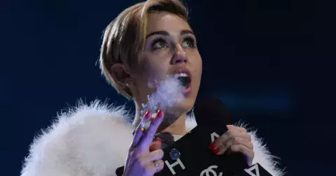 Ozdob si své THC, aneb marihuana jako módní doplněk