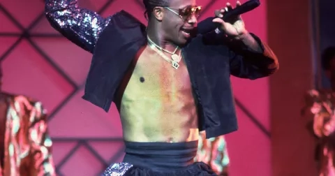 Nejhorší módní trendy každé dekády