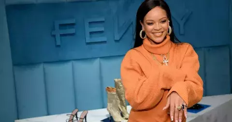 Konec Rihannina módního snu. O svou značku Fenty bude muset bojovat