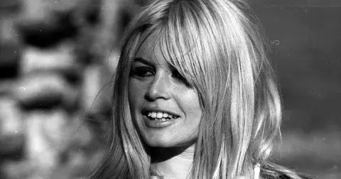 Trendy ofina, která vám zúží obličej