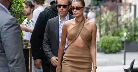 Věk opulence. Post-lockdownová móda je odvážná i bláznivá