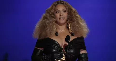 Beyoncé hledající sebe samu a komunikující sebepřijetí